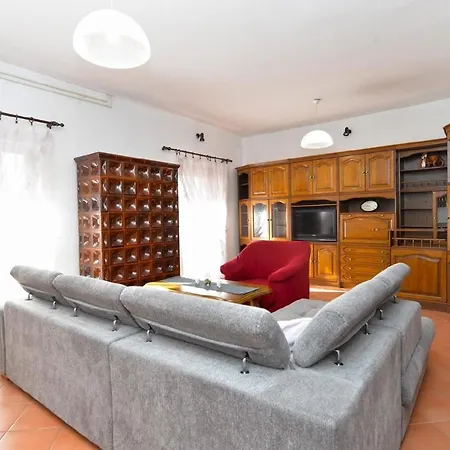 Apartment 1168